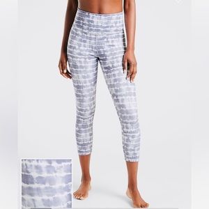 NWOT Athleta Elation Printed Capri